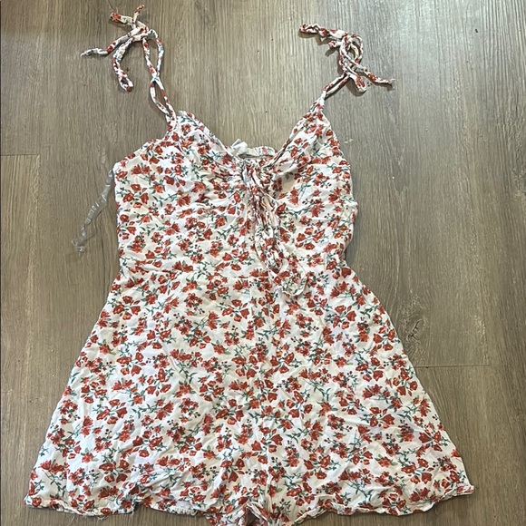 binch and stone Pants - Binch and Stone Floral Tie-Strap Romper
